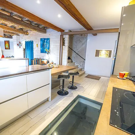 Maison De By Interhome בית נופש קאסטרי